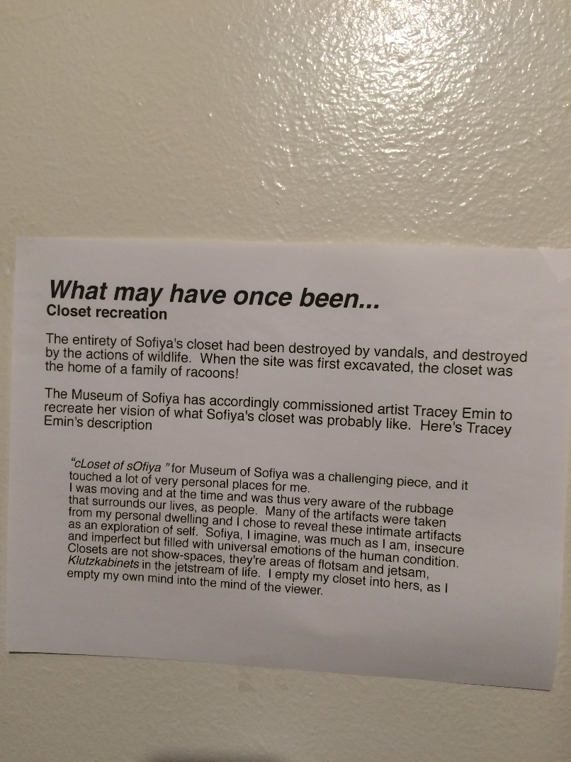 closet_plaque